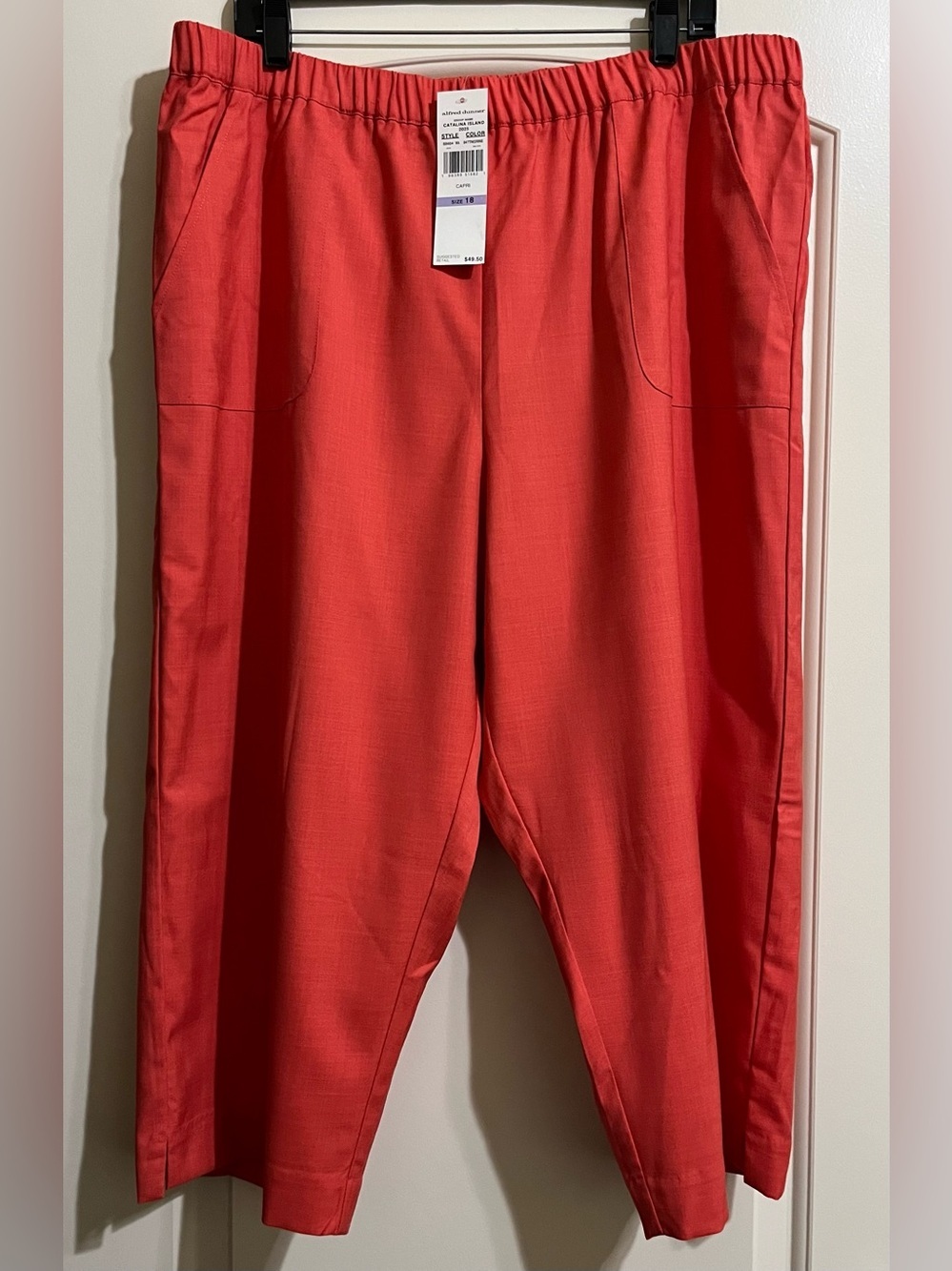 NWT Alfred Dunner Women’s Tangerine Classic Fit Capris Size 18 NEW